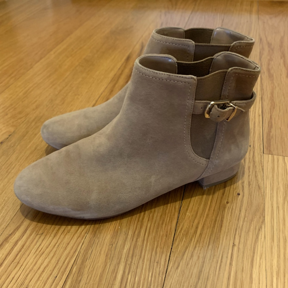Banana Republic suede booties